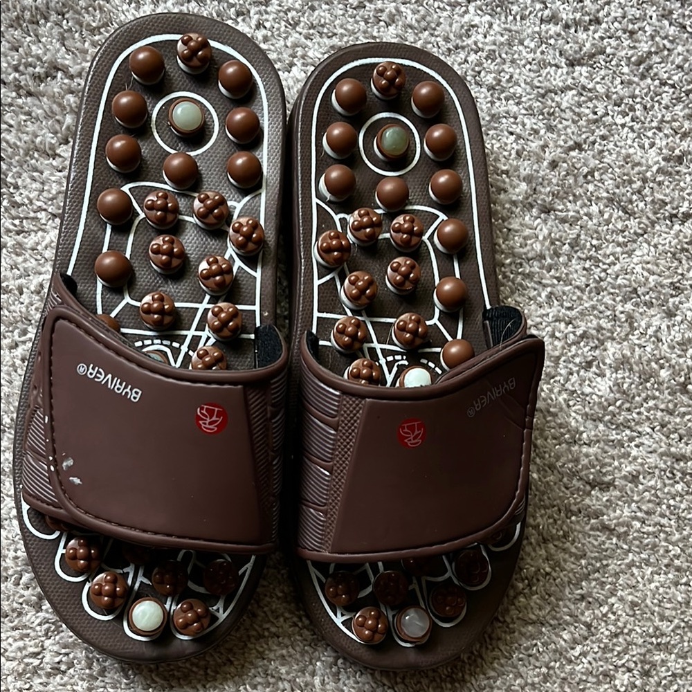 BYRIVER Brown Acupressure Slippers UNISEX SIZE S